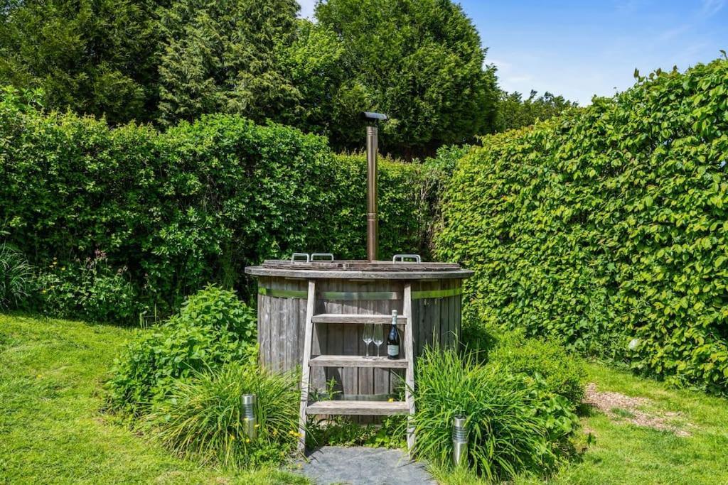 Luxury Self-Contained Cottage For Two With Hot Tub Staverton  Zewnętrze zdjęcie